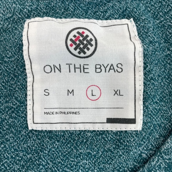 On The Byas Crew T-Shirt 3 Button Blue and Gray with Pocket Men’s Size Large - Picture 9 of 12